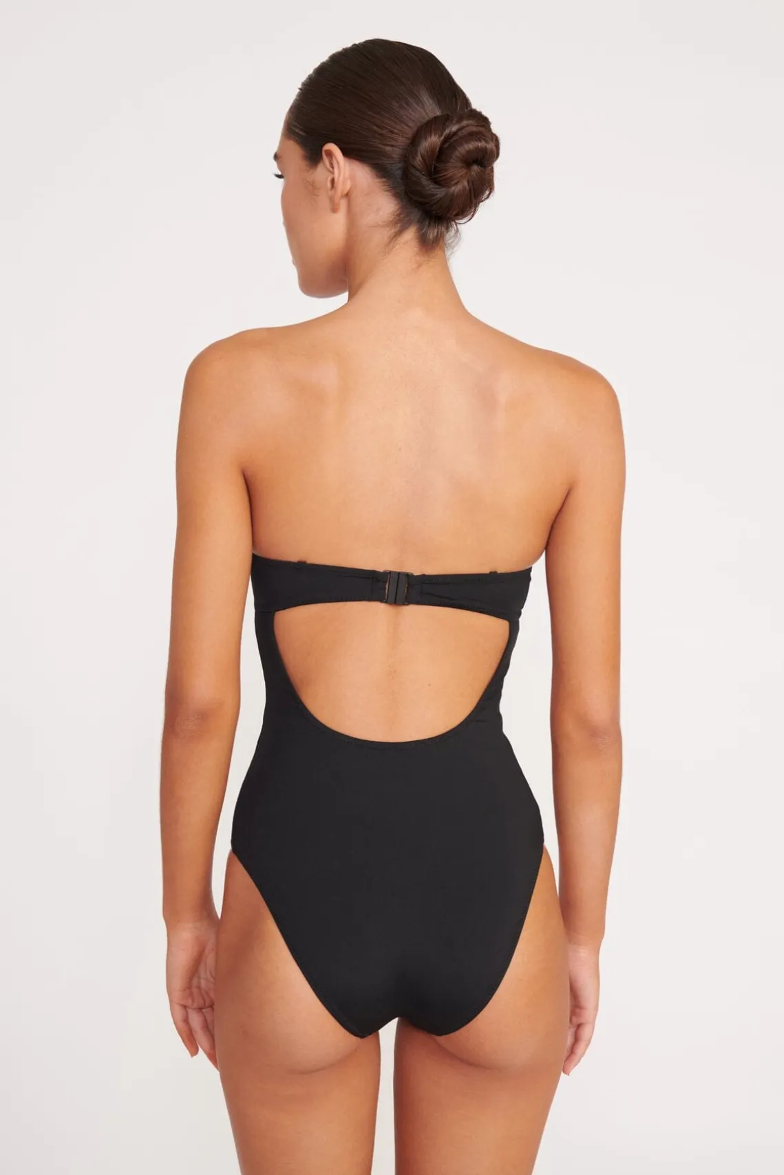 MAEVE ONE PIECE BLACK WHITE