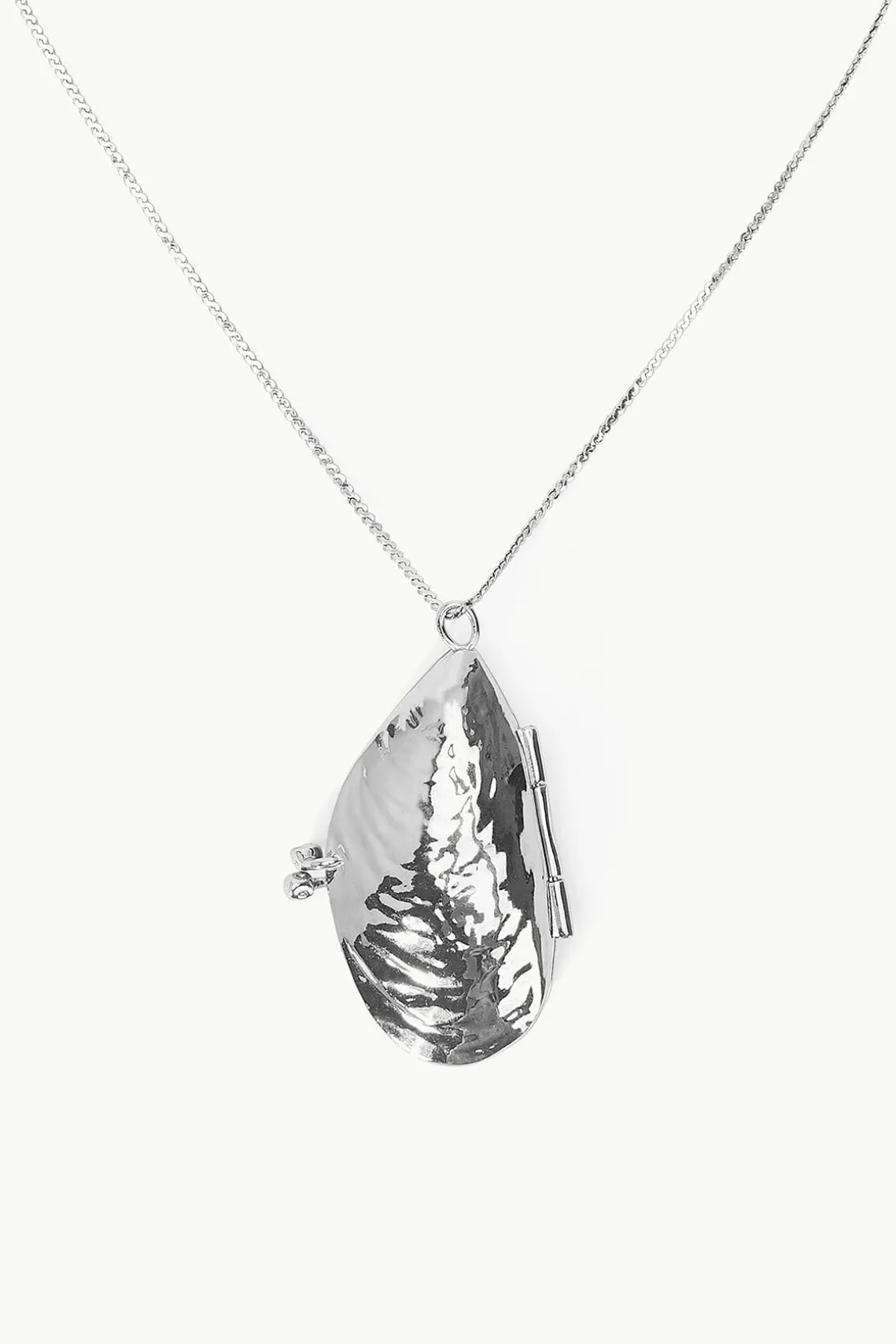 SHELL PILL CASE NECKLACE SILVER