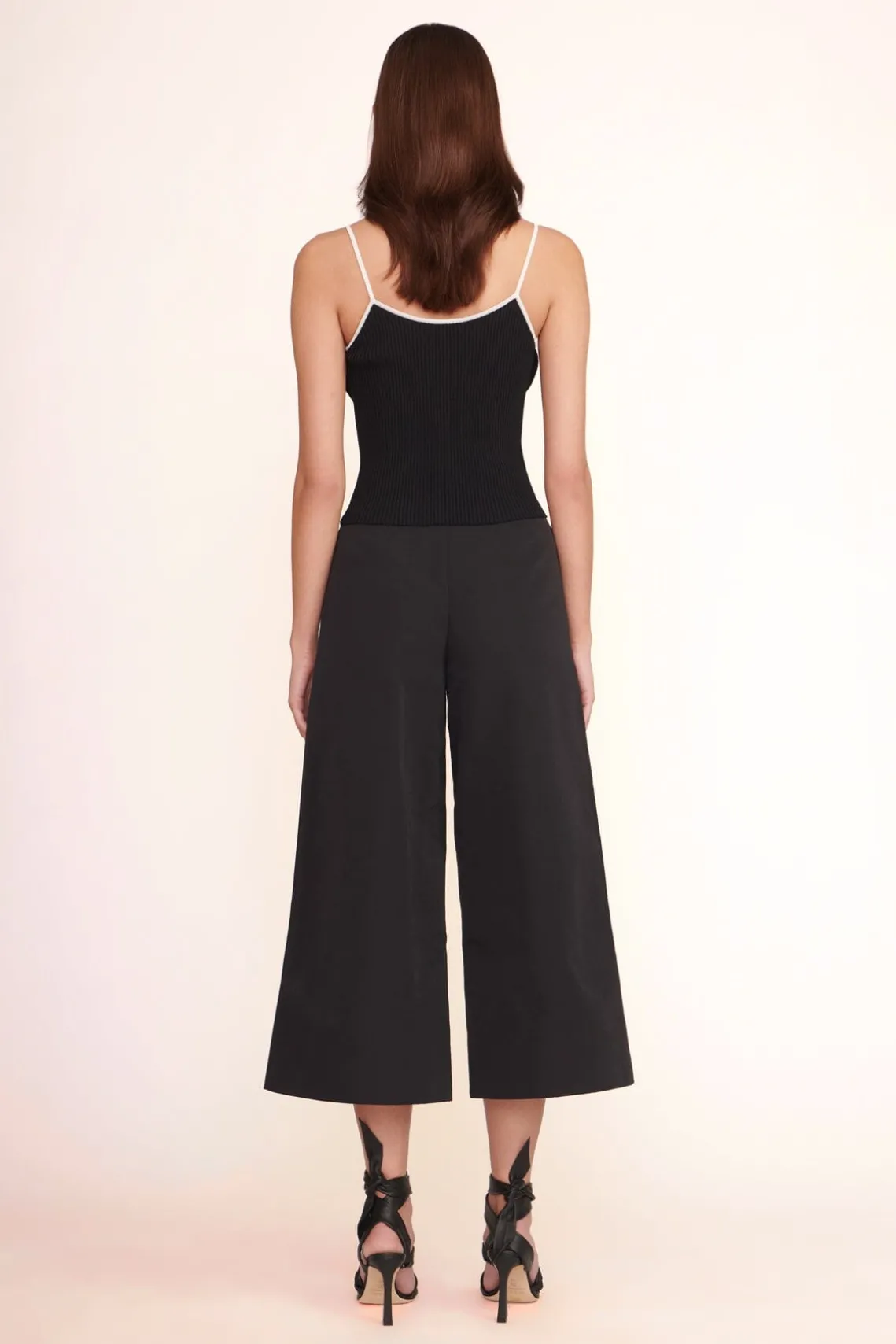 SOLEIL TOP BLACK WHITE